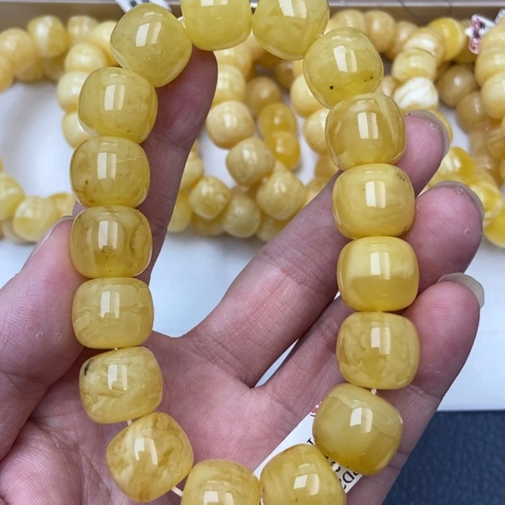 琥珀未镶嵌珠宝奇石16