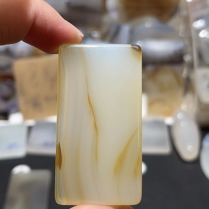 未镶嵌颈饰玛瑙/玉髓