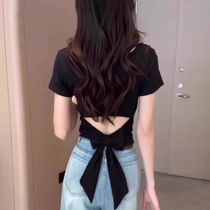 芯娇晴轻奢高级感露后背绑带蝴蝶结短袖t恤女装夏季新款显瘦上衣