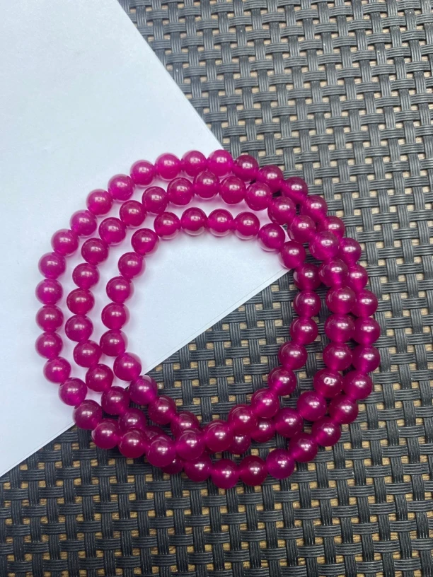 玫红色卡6mm三圈手串245