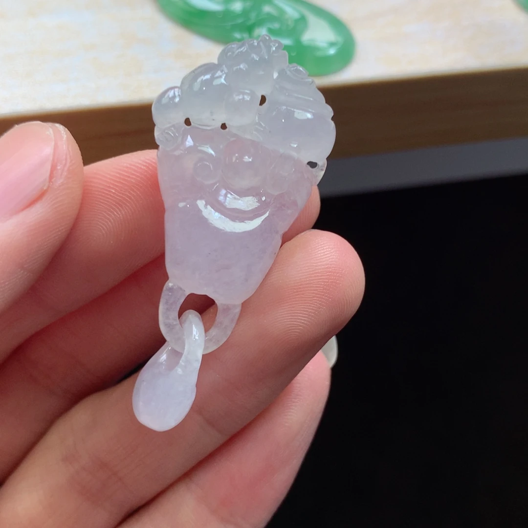 翡翠未镶嵌颈饰吊坠