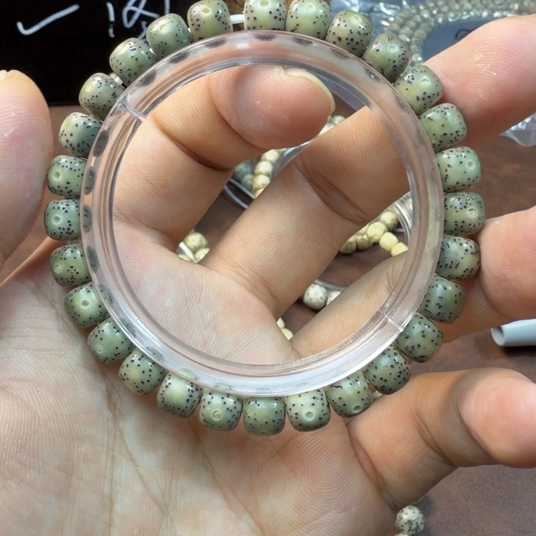 星月菩提手串A16绿幽灵