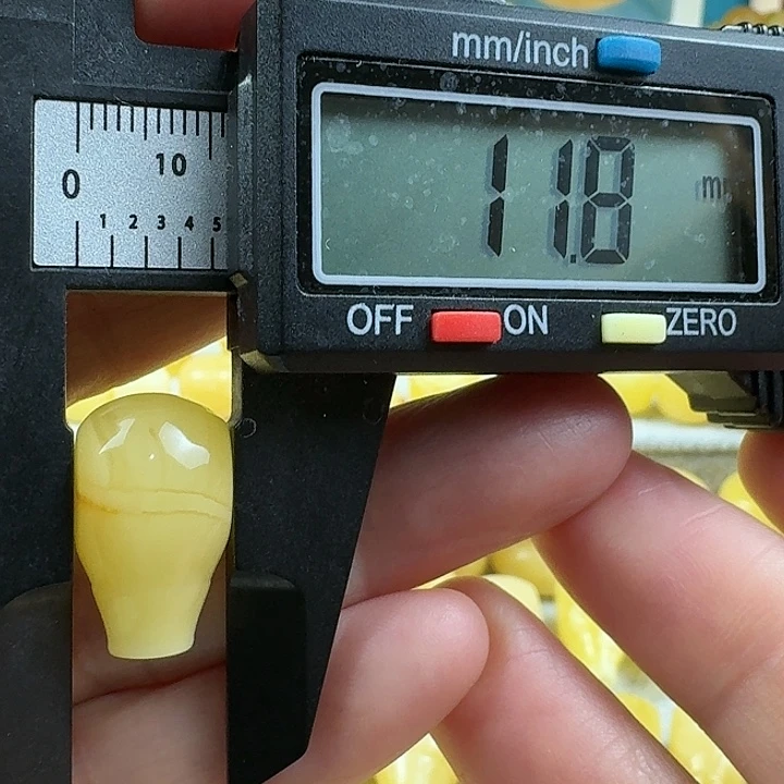 蜜蜡未镶嵌裸石26杂