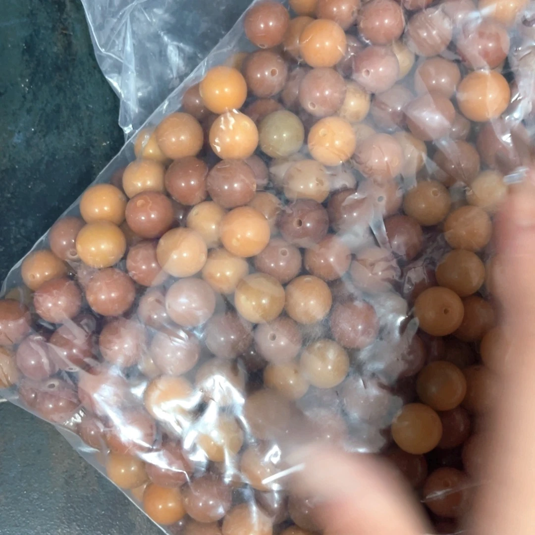 白玉菩提吊坠z16mm20颗。瑕疵黄