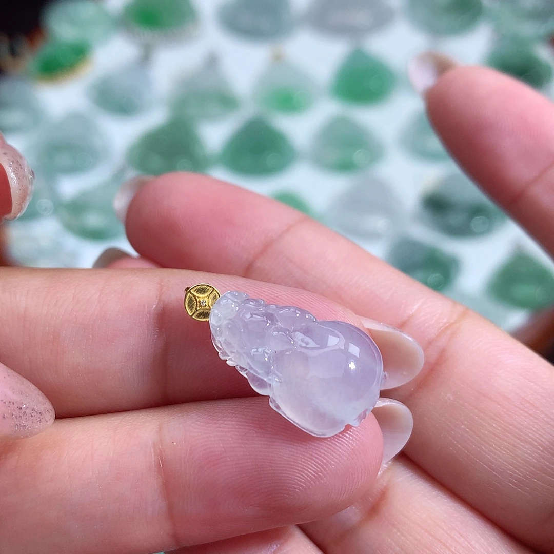 颈饰未镶嵌翡翠貔貅