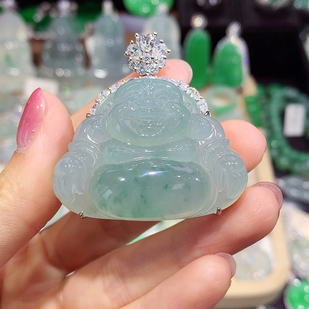 翡翠18K金镶嵌颈饰佛