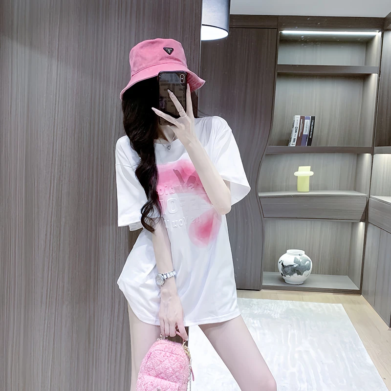 白色短袖女t恤夏季宽松2025新款爆款字压花欧货大版洋气中长款