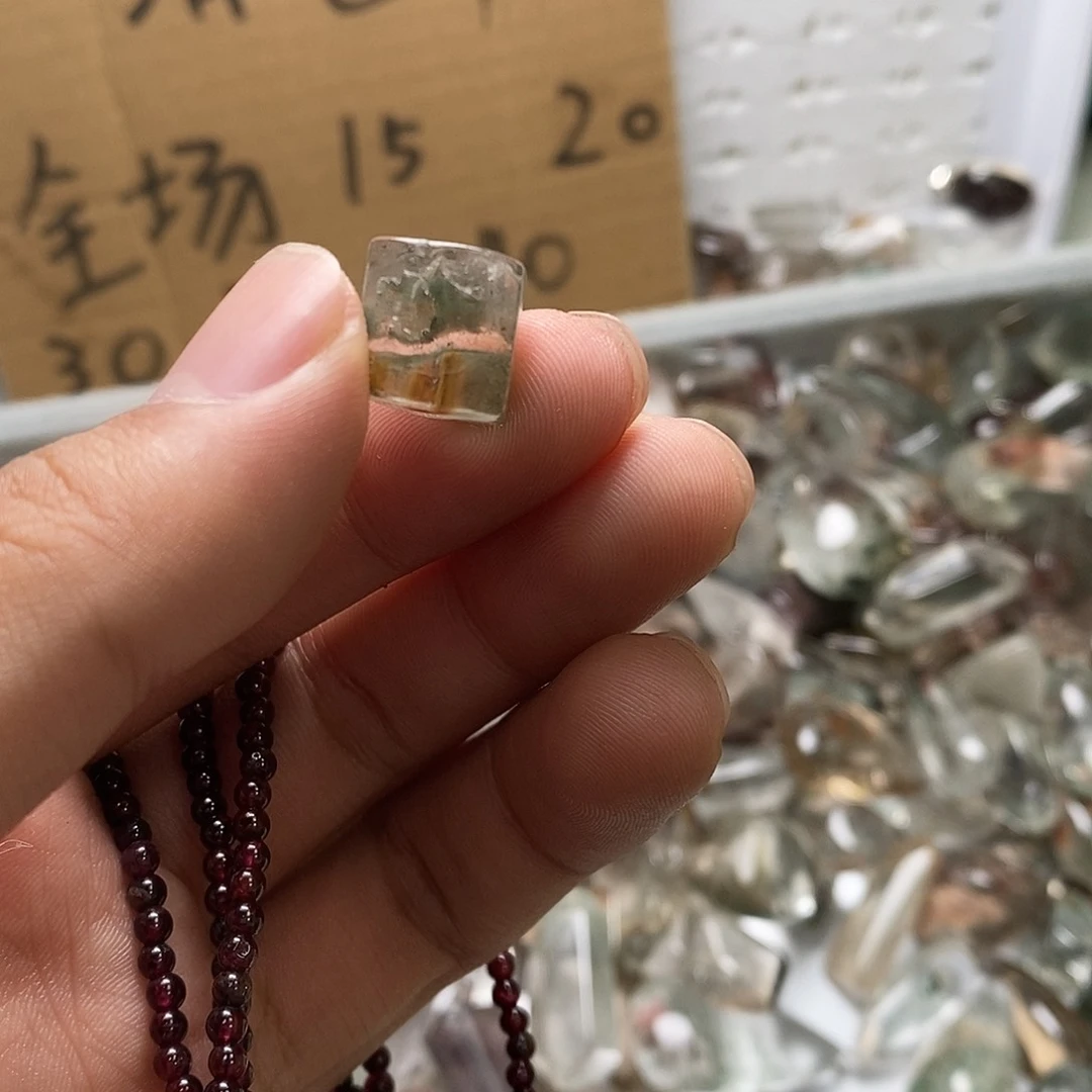 未镶嵌颈饰水晶无*住水晶