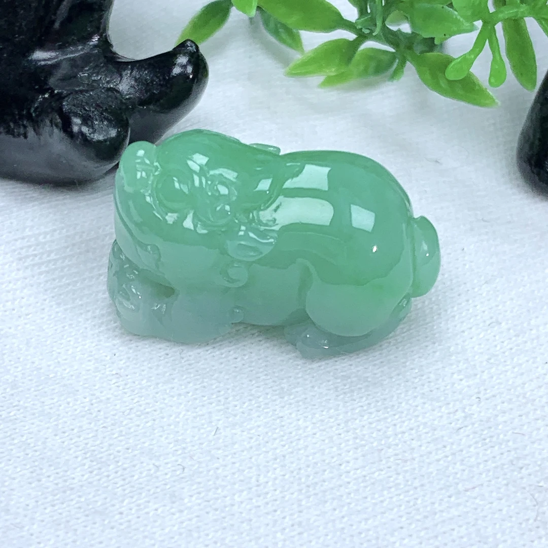 天然缅甸翡翠A货冰润满绿貔貅吊坠圆润饱满胖胖24.8−13.6−14mm