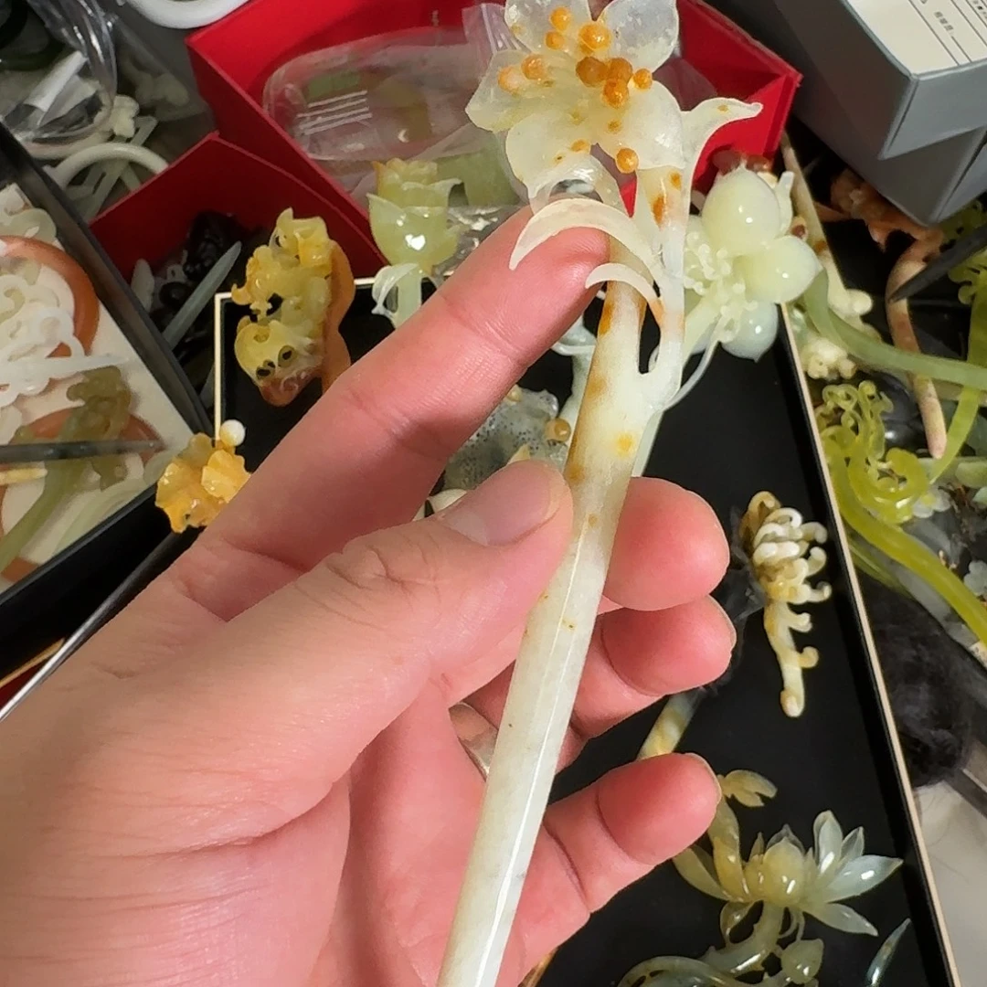 掌***M蛇纹石玉未镶嵌发饰