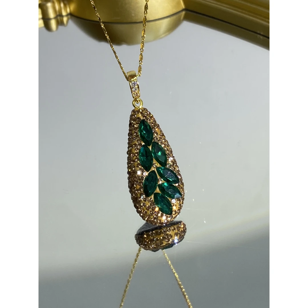 铜合金合成锆石吊坠 TTSD 绿色叶子时尚潮流百搭款吊坠项链 359