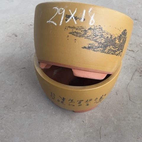 紫砂花盆50-2。      29-18