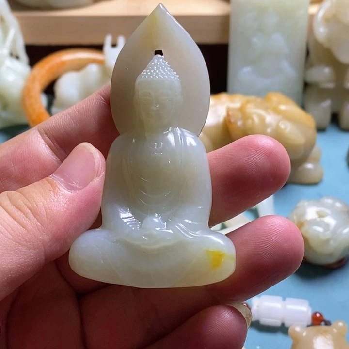 和田玉未镶嵌挂件石**哥