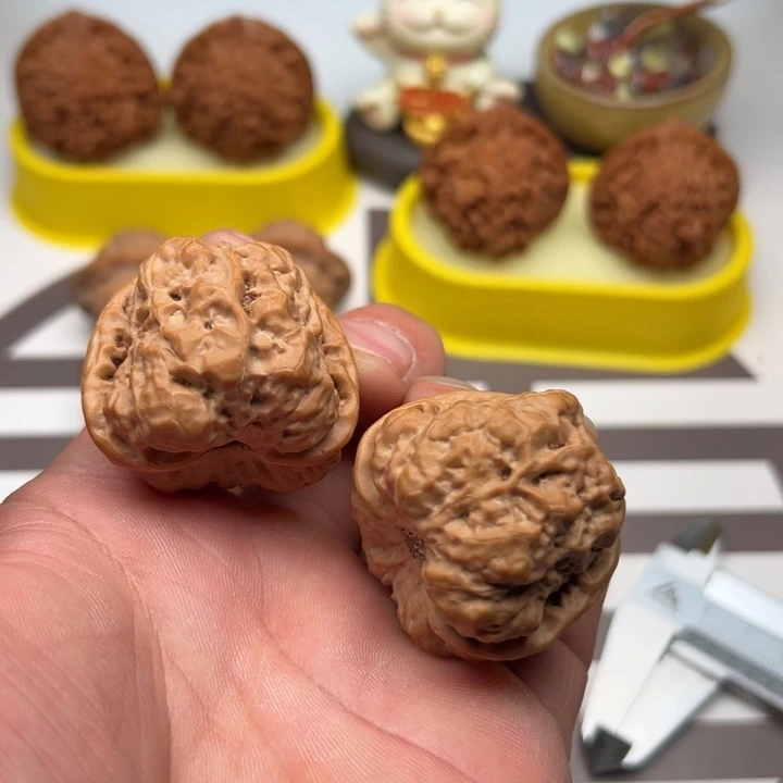 文玩核桃把件38蛤蟆头