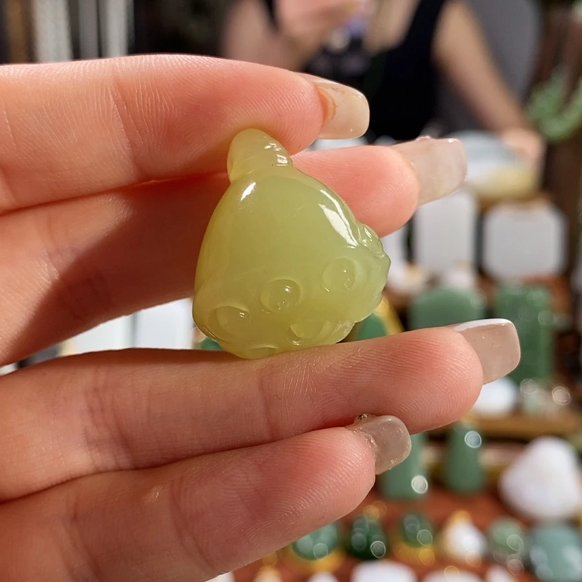 【闪购商品】吊坠(赠链)未镶嵌和田玉
