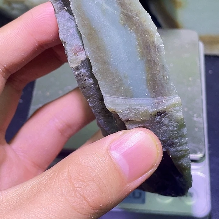 和田玉（糖玉）未镶嵌珠宝半成品