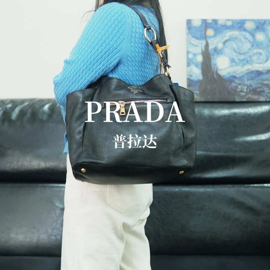 95新 Prada/普拉达 黑色单肩包/XM11818020/8020