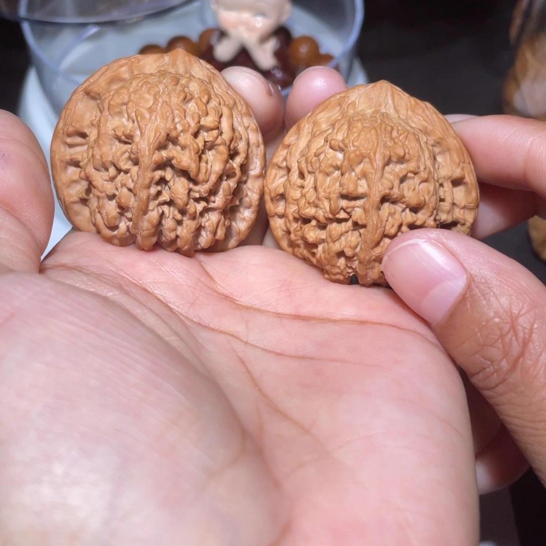 桃核把件闲**乐满天星核桃