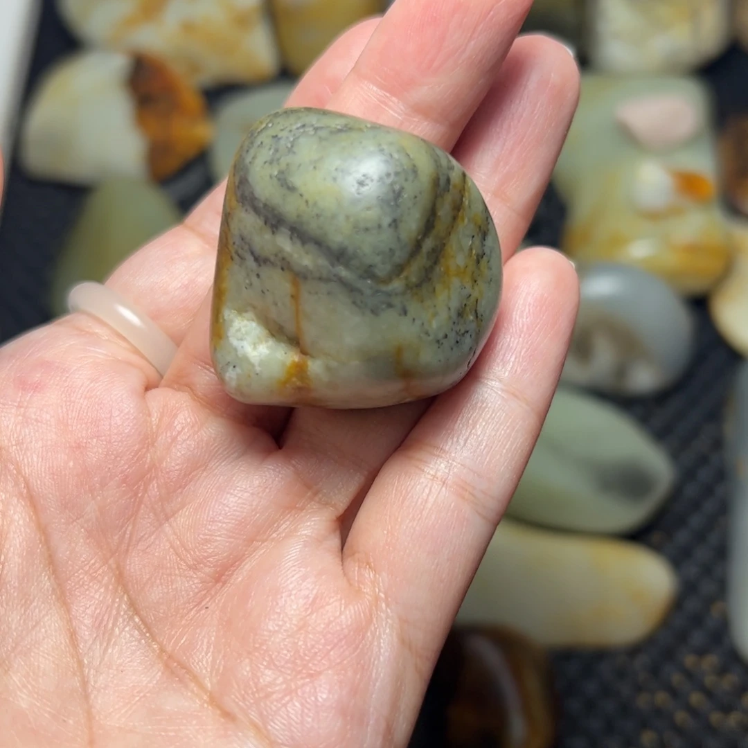 未镶嵌和田玉挂件A52