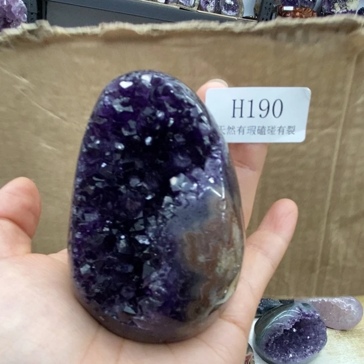 紫晶大型摆件（非配饰）未镶嵌