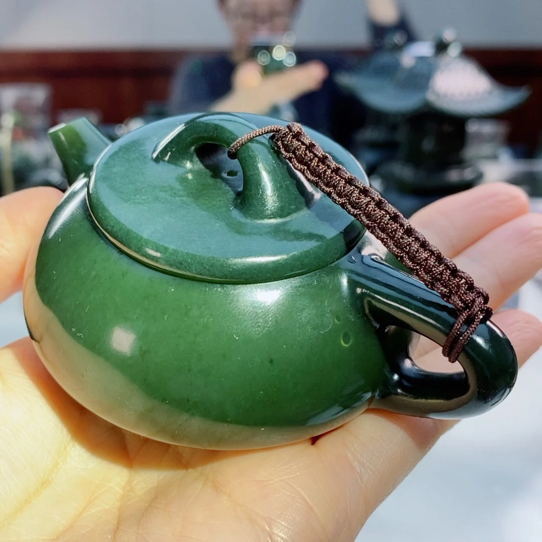 未镶嵌和田玉（青玉）摆件微瑕