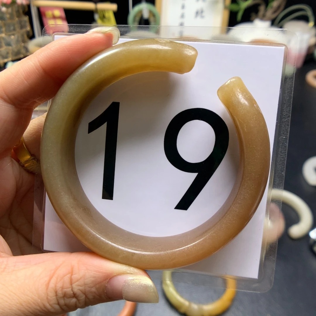 石英质玉手镯未镶嵌清**月