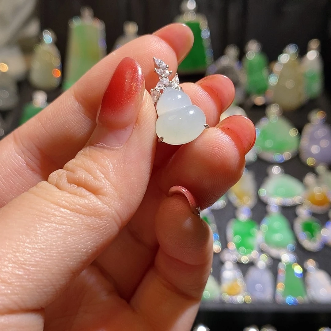 颈饰银S925镶嵌翡翠天然翡翠