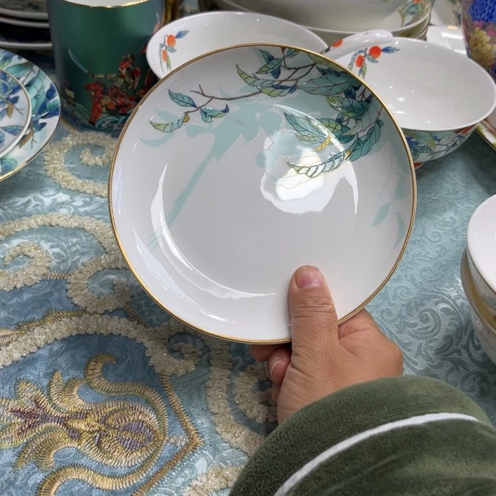 瓷片荔枝六寸骨碟三个