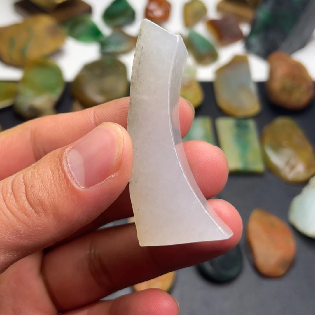 定制翡翠未镶嵌纯天然A货翡翠片料