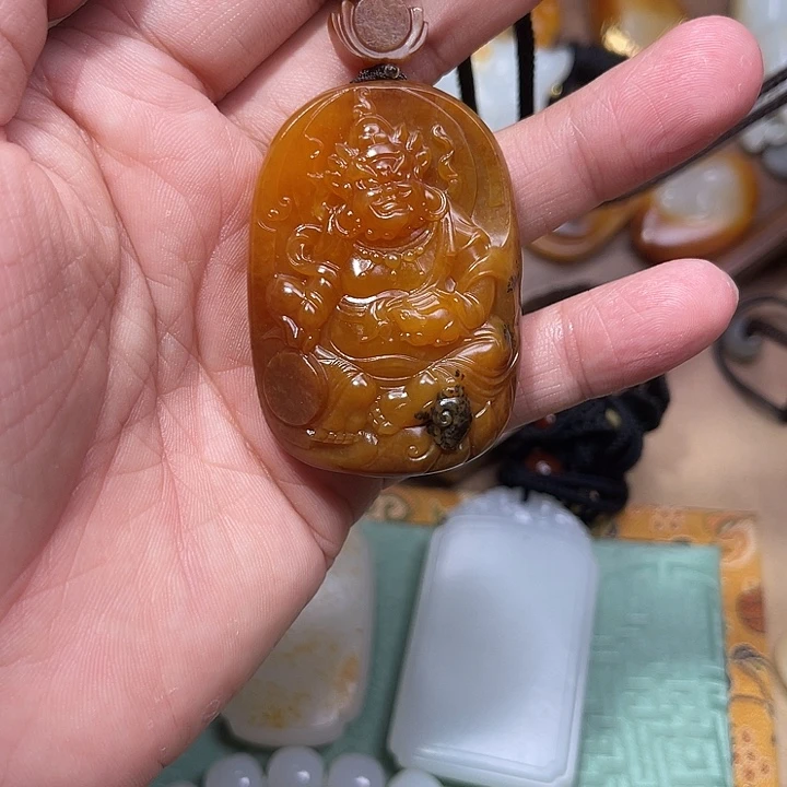 ****️颈饰未镶嵌和田玉