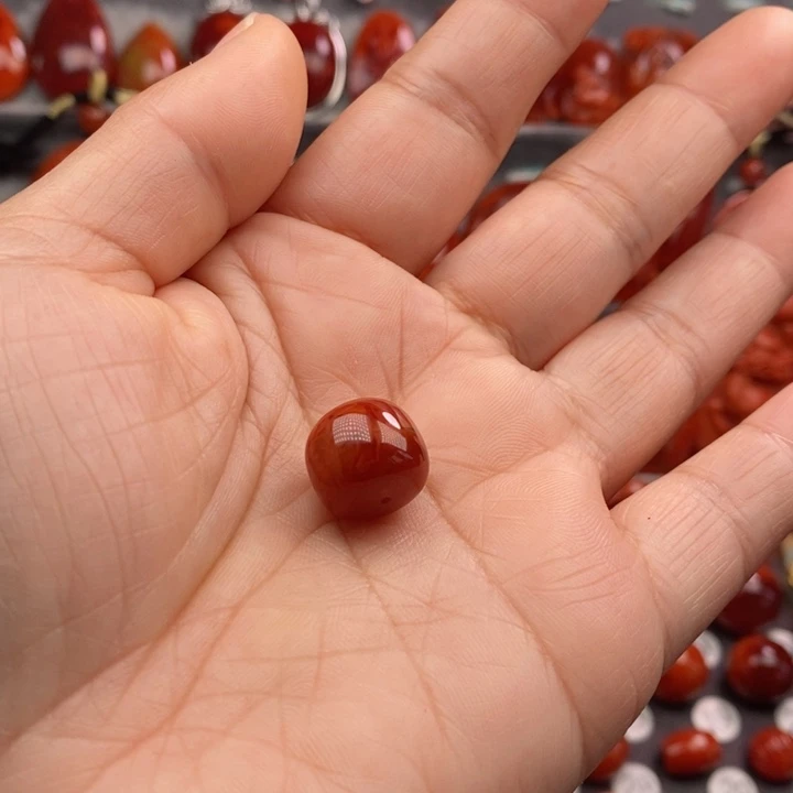 南红玛瑙单珠13.2m未镶嵌云****部