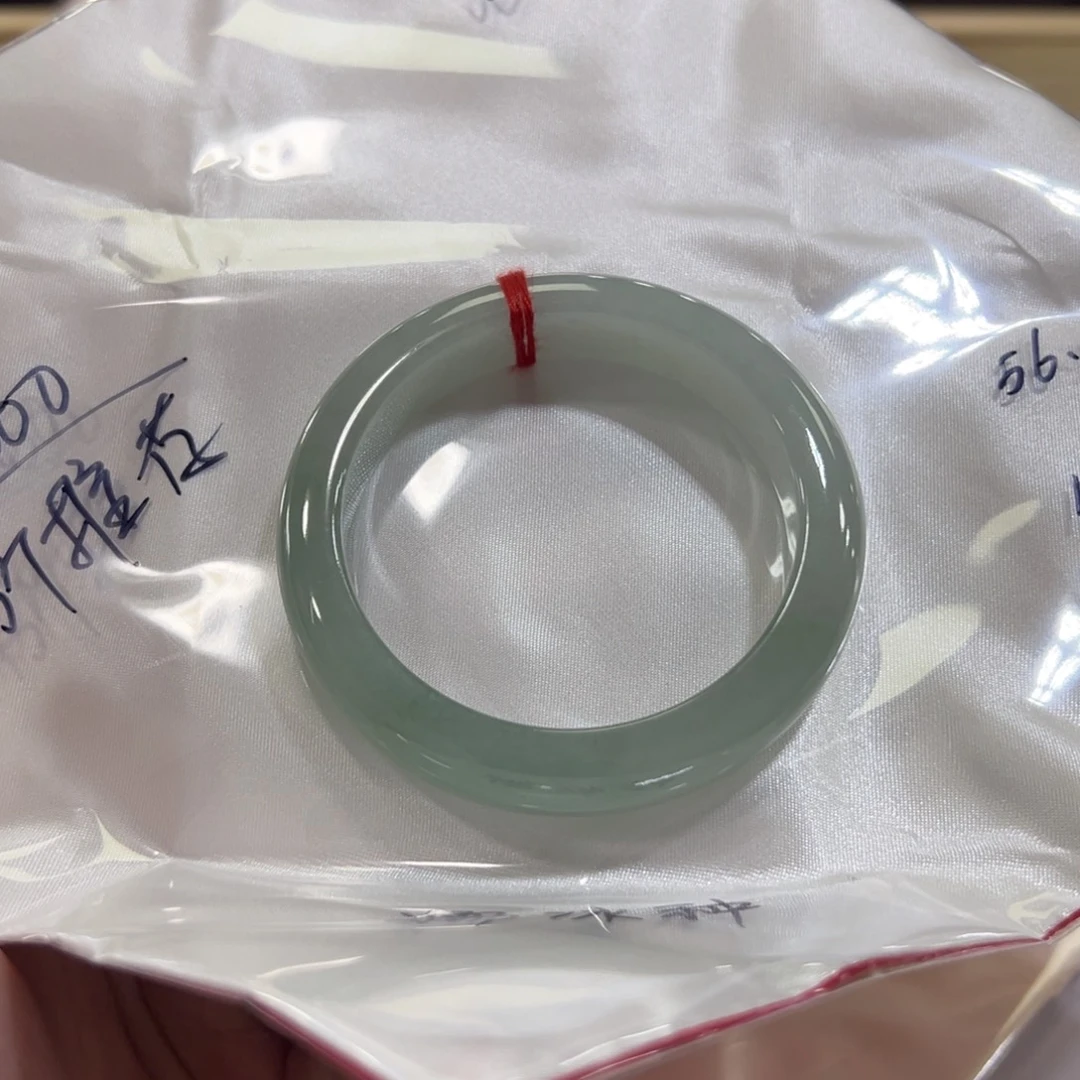翡翠未镶嵌手镯手镯