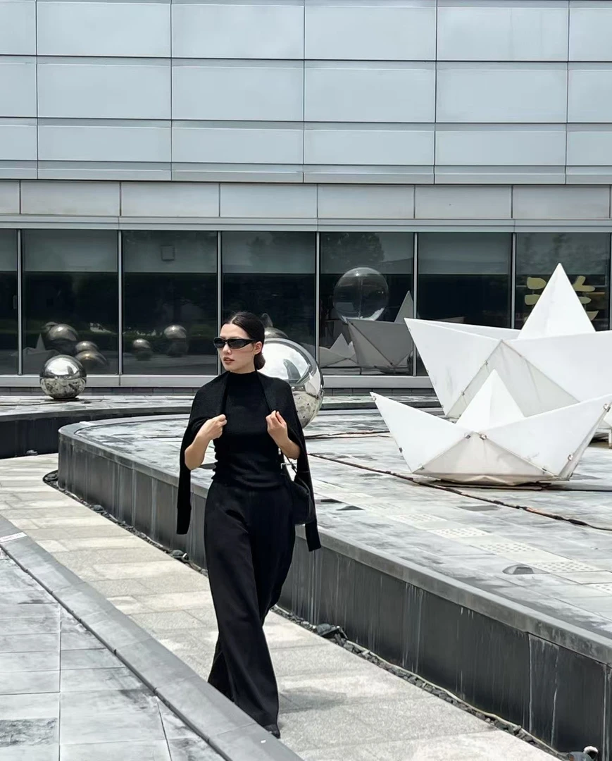 气质背心披肩两件套毛衫