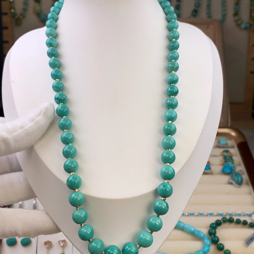 绿松石未镶嵌颈饰