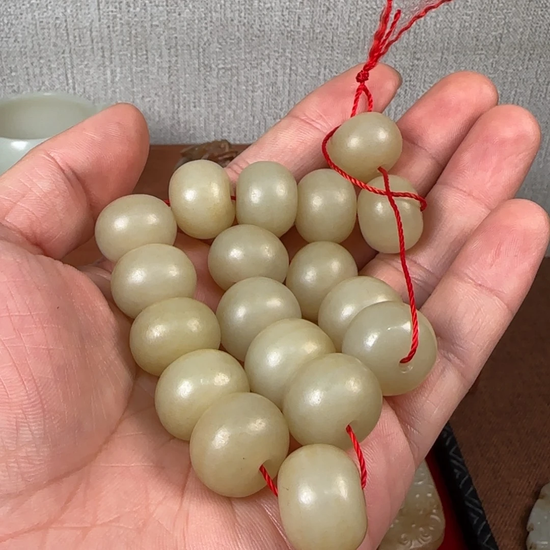 林***盛非常精美的脖挂件