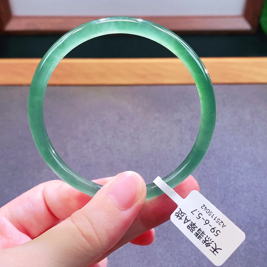 翡翠未镶嵌手镯天然翡翠