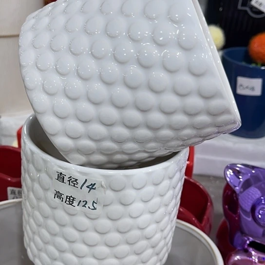 多肉绿植陶瓷花盆9.9包邮，有孔