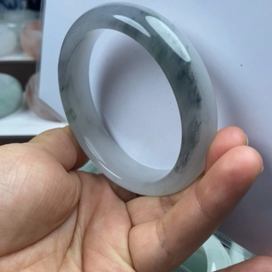 石英质玉（金丝玉）未镶嵌手镯