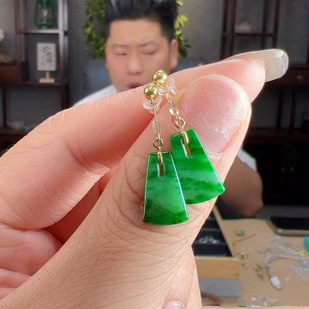 翡翠18K金镶嵌耳饰耳环