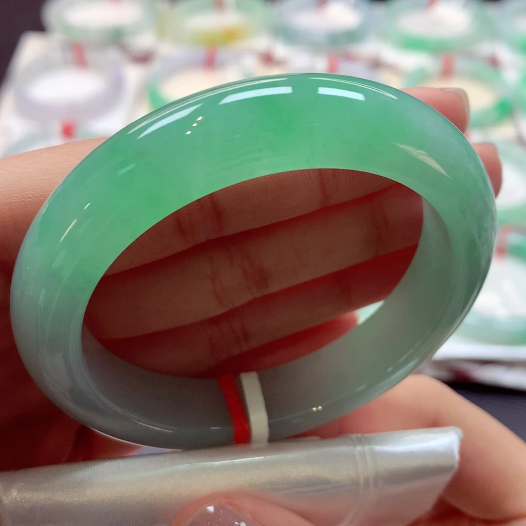 翡翠手镯未镶嵌20正圈77