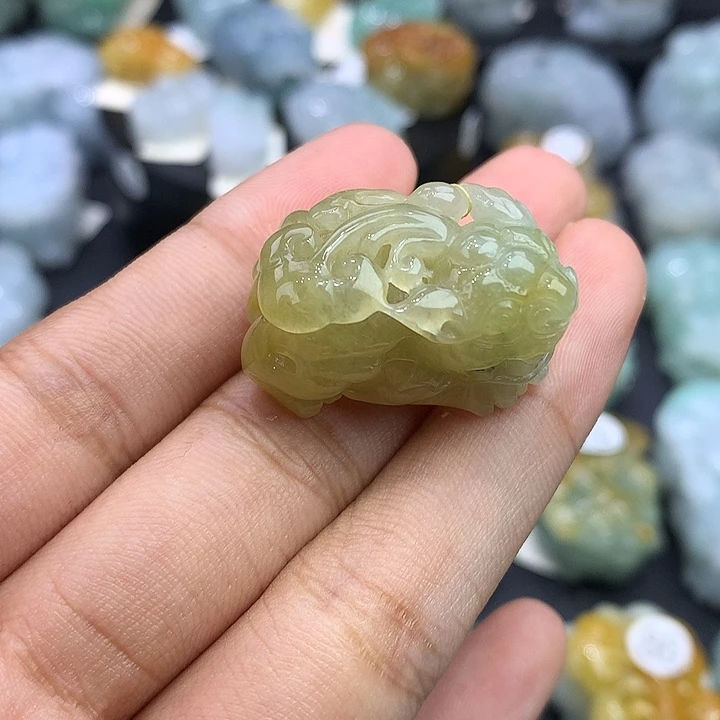 翡翠未镶嵌颈饰天然缅甸翡翠