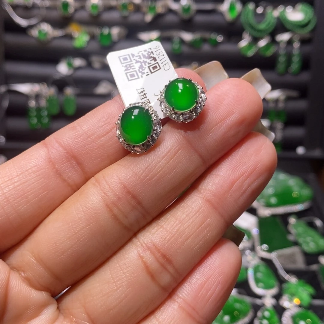 翡翠耳饰18K金镶嵌蛋面耳钉