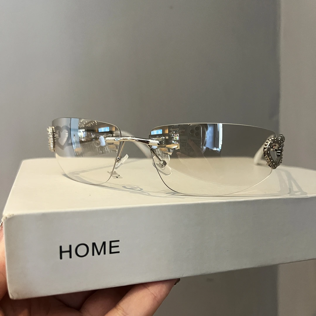 高级感灰水银无框太阳眼镜女款爱心金属镂空复古Y2K甜酷辣妹墨镜