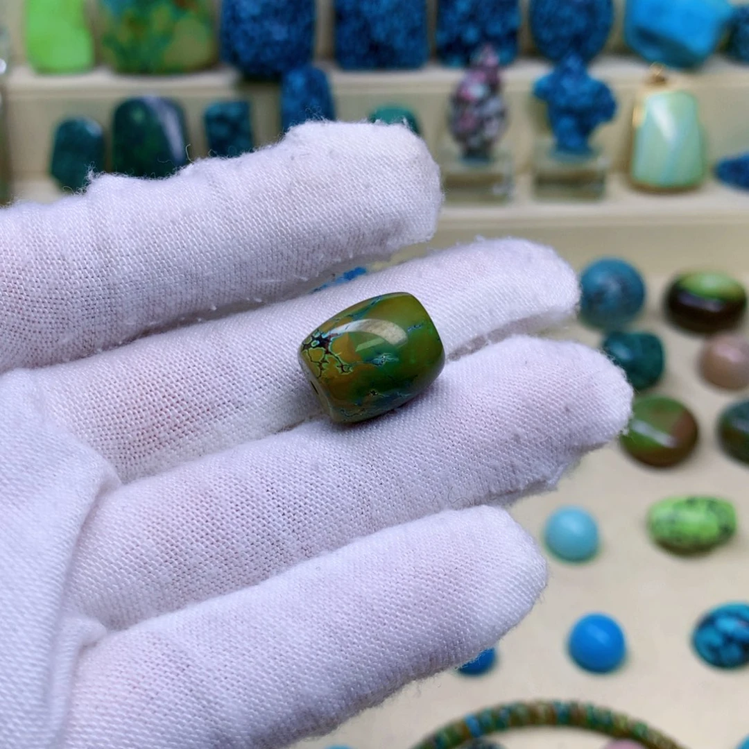 绿松石未镶嵌三彩随行