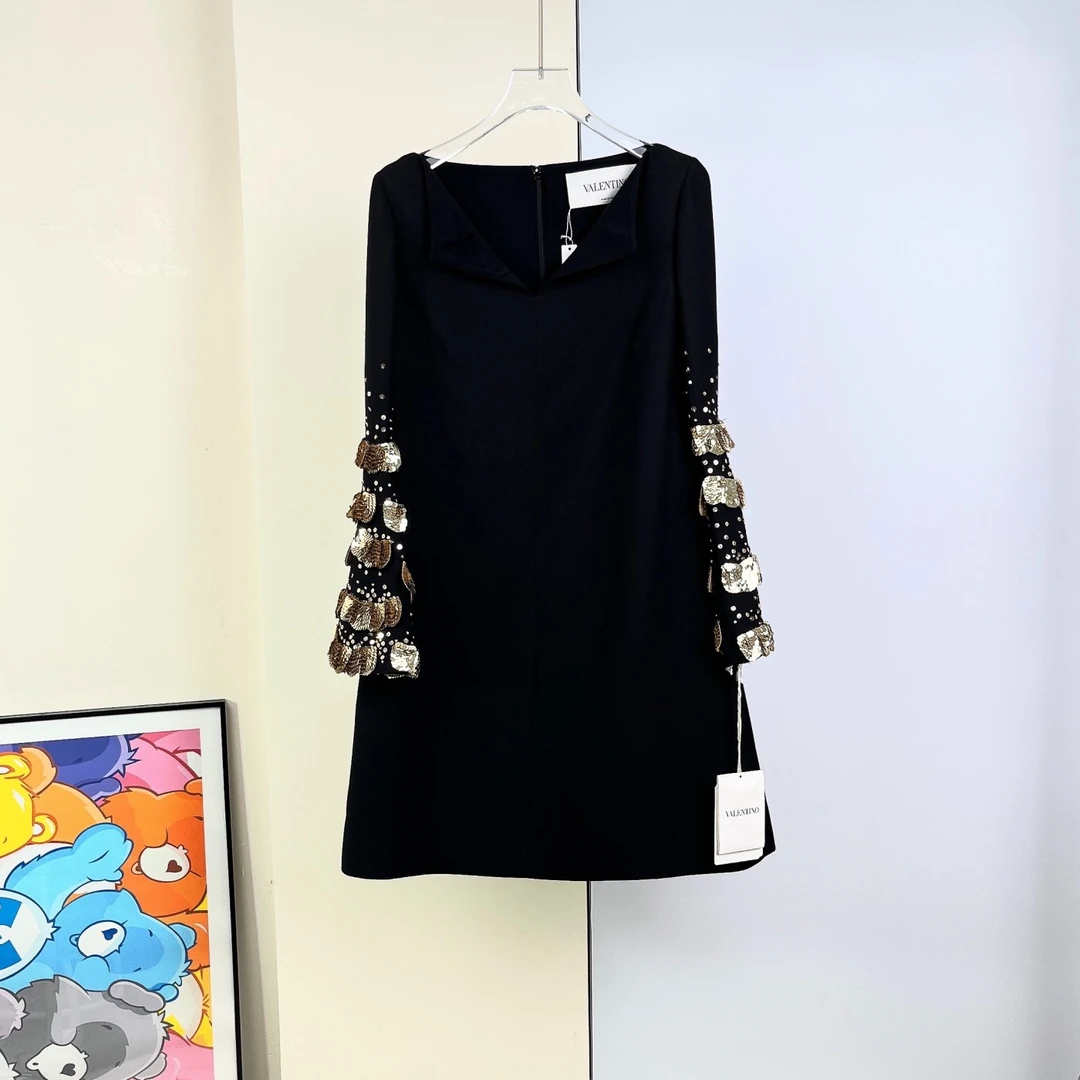 全新未使用 Valentino/华伦天奴 连衣裙/38码/Xsp33185