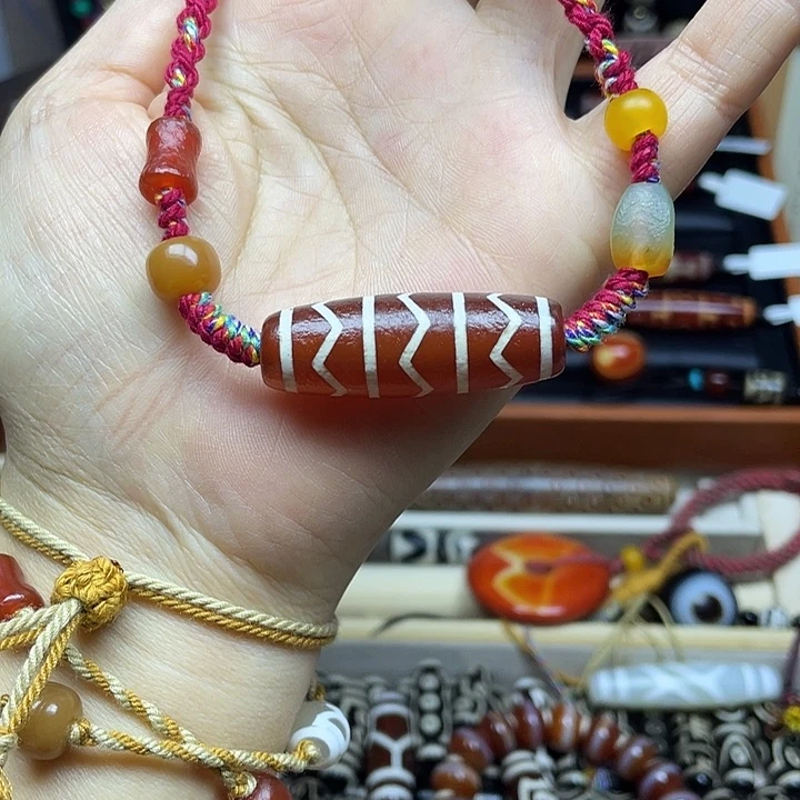 玛瑙/玉髓合金颈饰