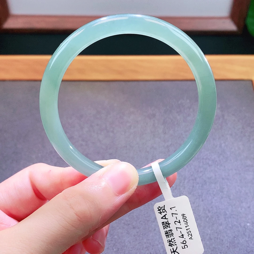 未镶嵌手镯翡翠天然翡翠