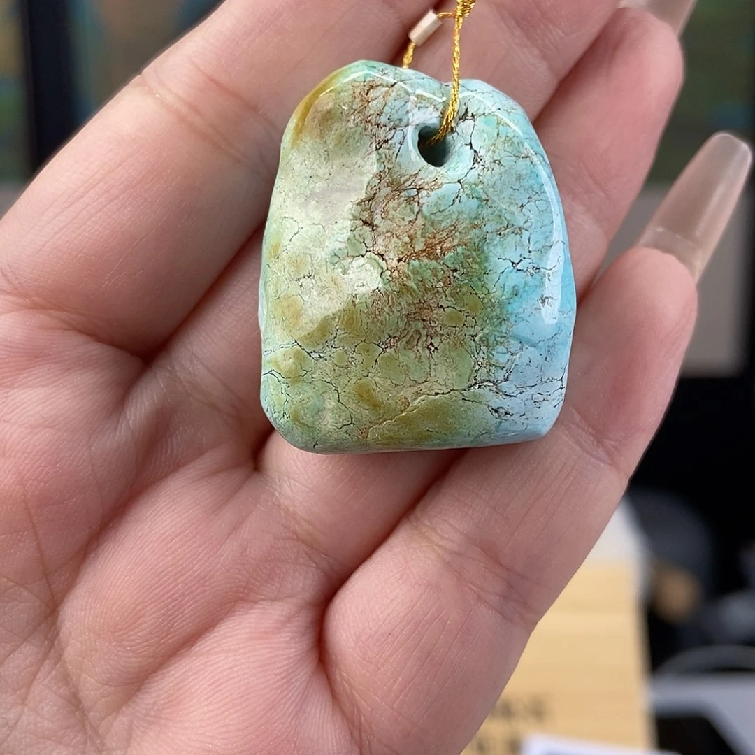 未镶嵌绿松石珠宝奇石