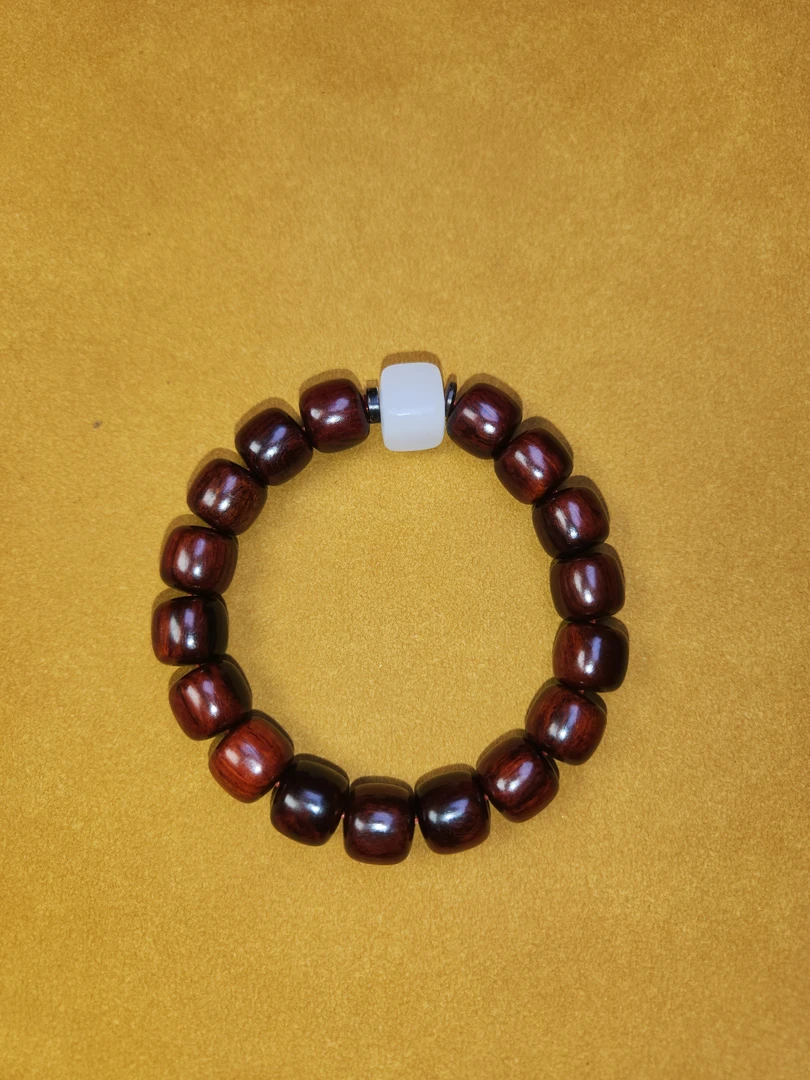 印度小叶紫檀1.2二标泥料配玉髓手串