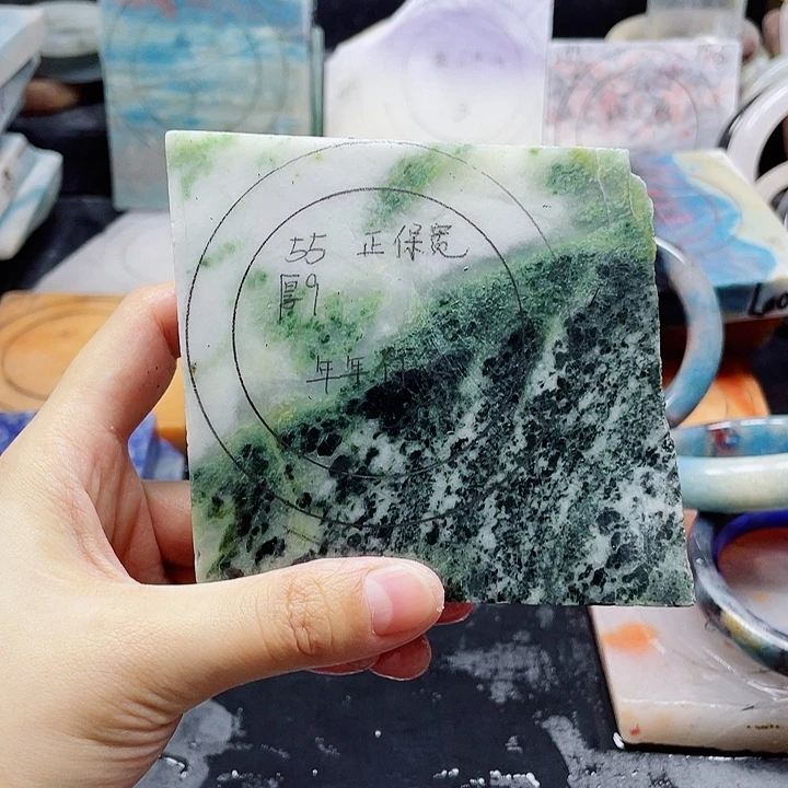 未镶嵌独山玉手镯定制
